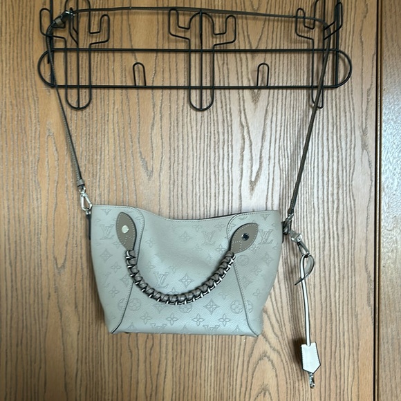 RARE Louis Vuitton Mahina Hina braided handles crossbody tote - Picture 6 of 15